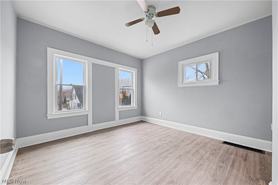 2101 Denison Avenue Property Photo 20