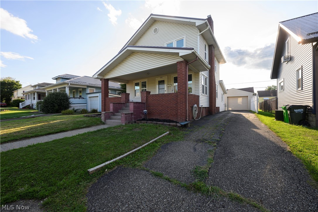 320 Oak Street