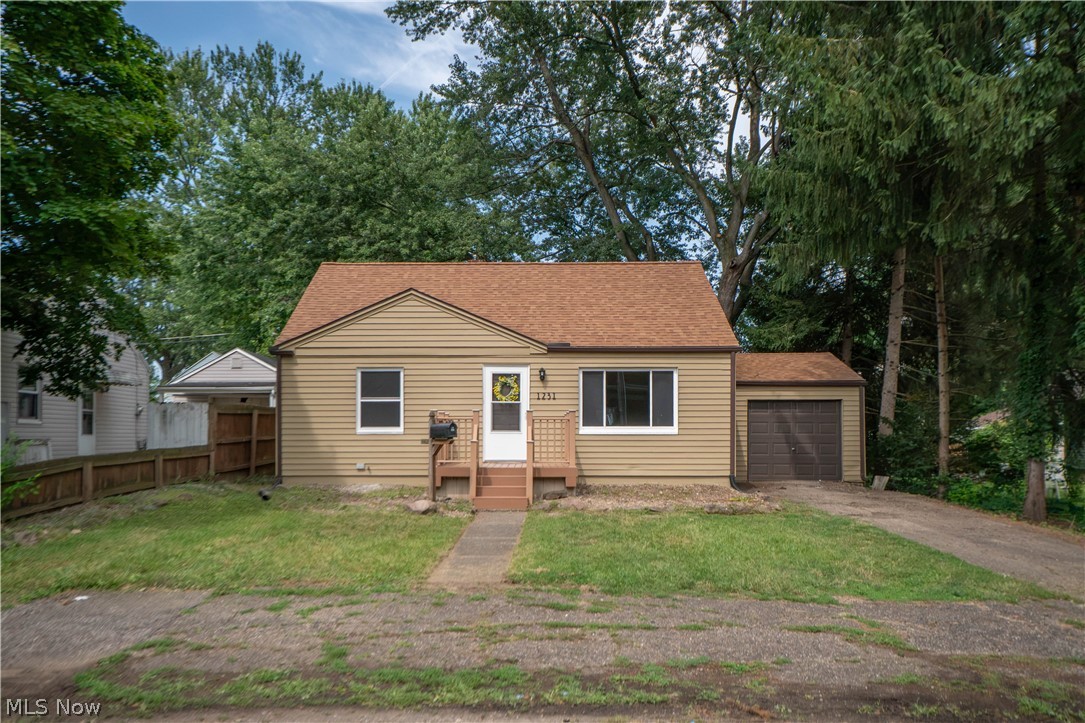 1231 Bordner Avenue Sw Property Photo 1
