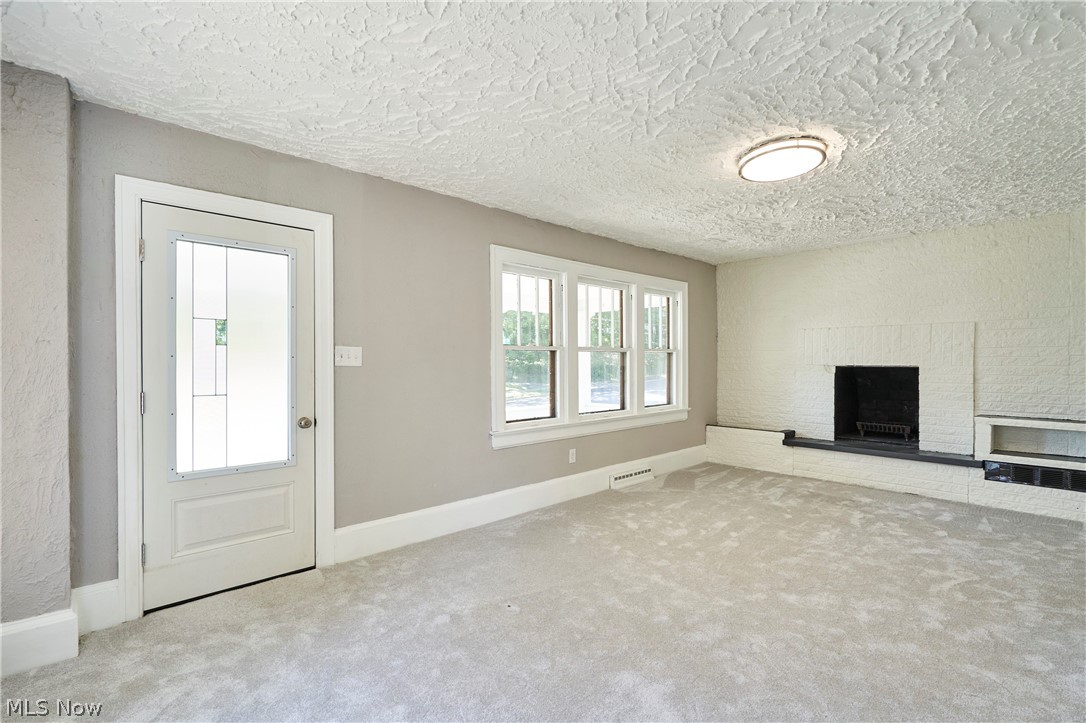1102 Diagonal Road Property Photo 8