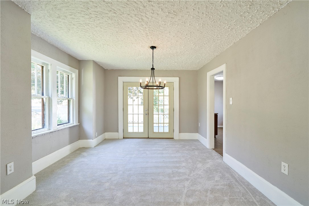 1102 Diagonal Road Property Photo 12
