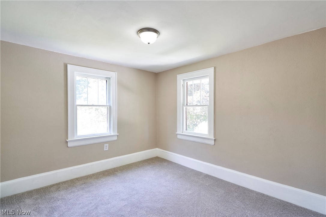 1102 Diagonal Road Property Photo 20