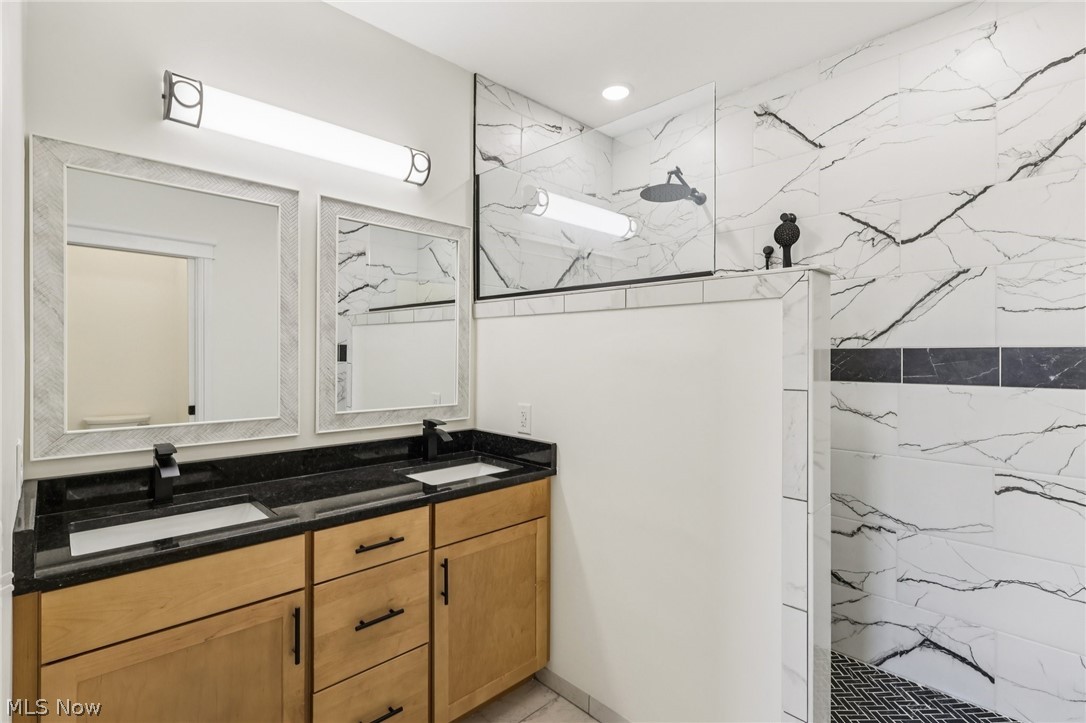 6535 North Ridge Road Property Photo 41
