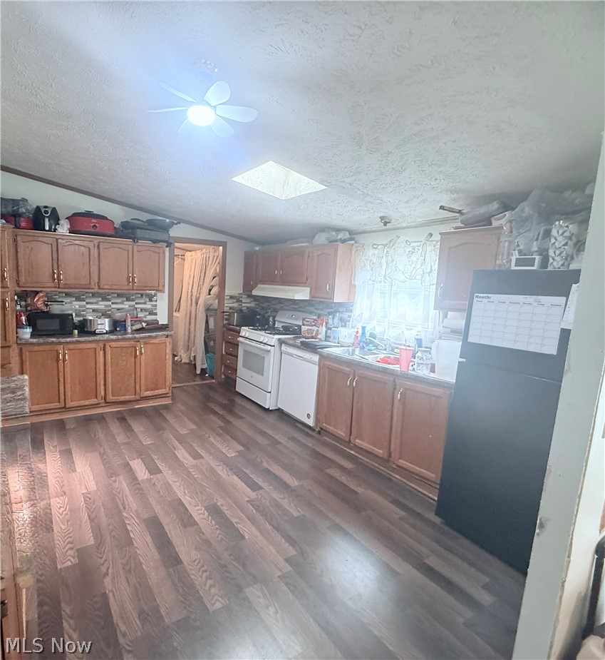 1241 N Park Circle Property Photo 8