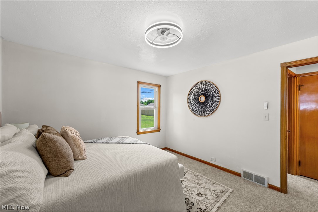 9319 Pinegrove Avenue Property Photo 16