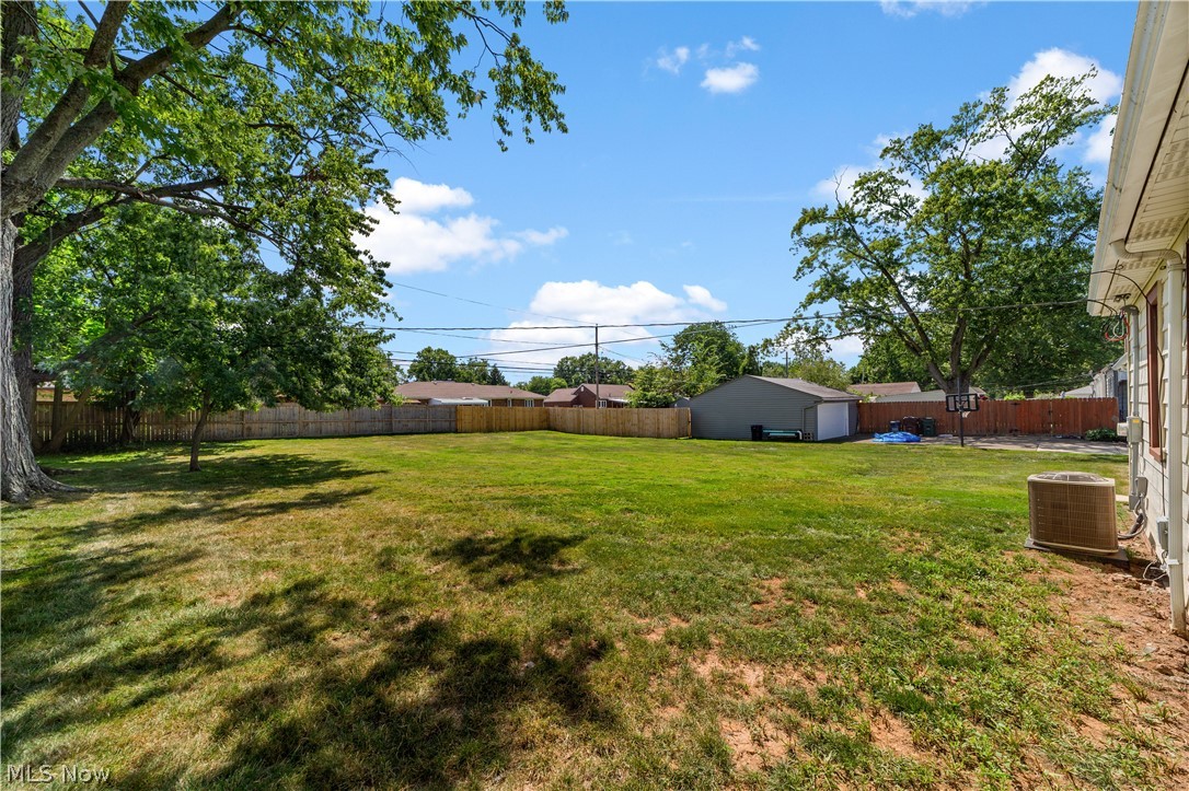 9319 Pinegrove Avenue Property Photo 34