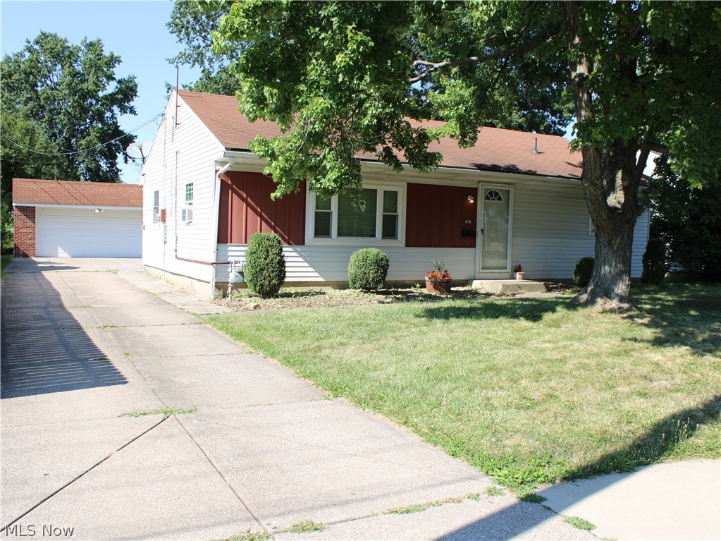 654 Poplar Street