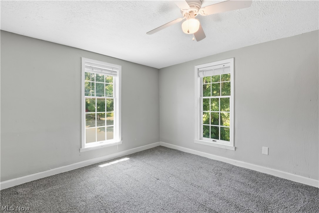 220 Diamond Street Property Photo 19