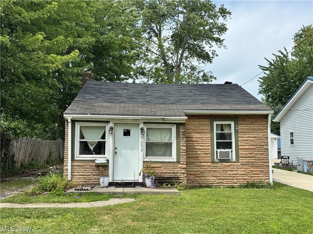 7693 Holly Drive Property Photo 1