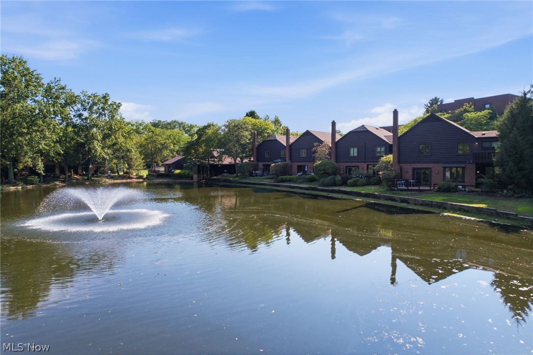 815 Brick Mill Run 18 Property Photo 4