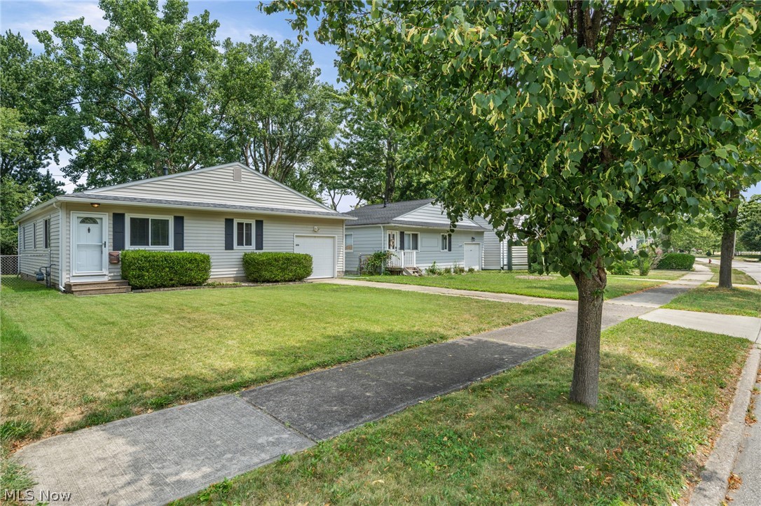 654 Wesley Drive Property Photo 2