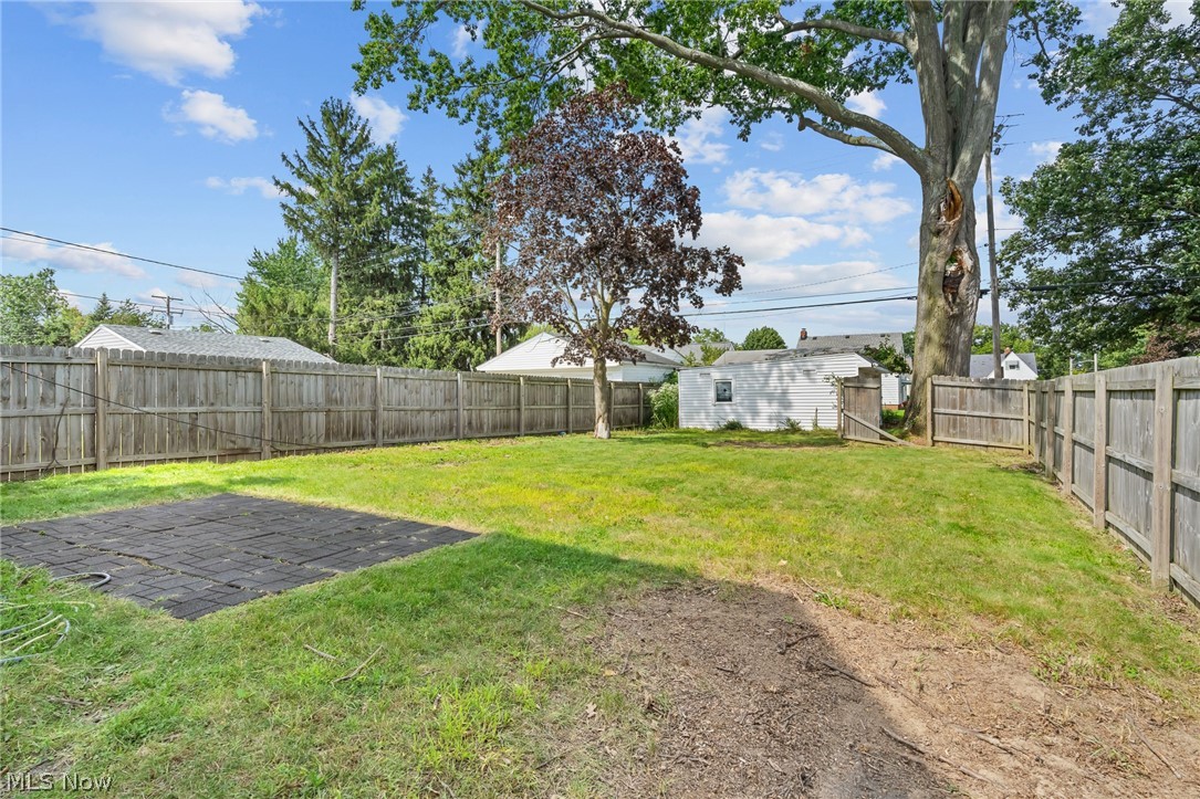 4402 Pershing Avenue Property Photo 24