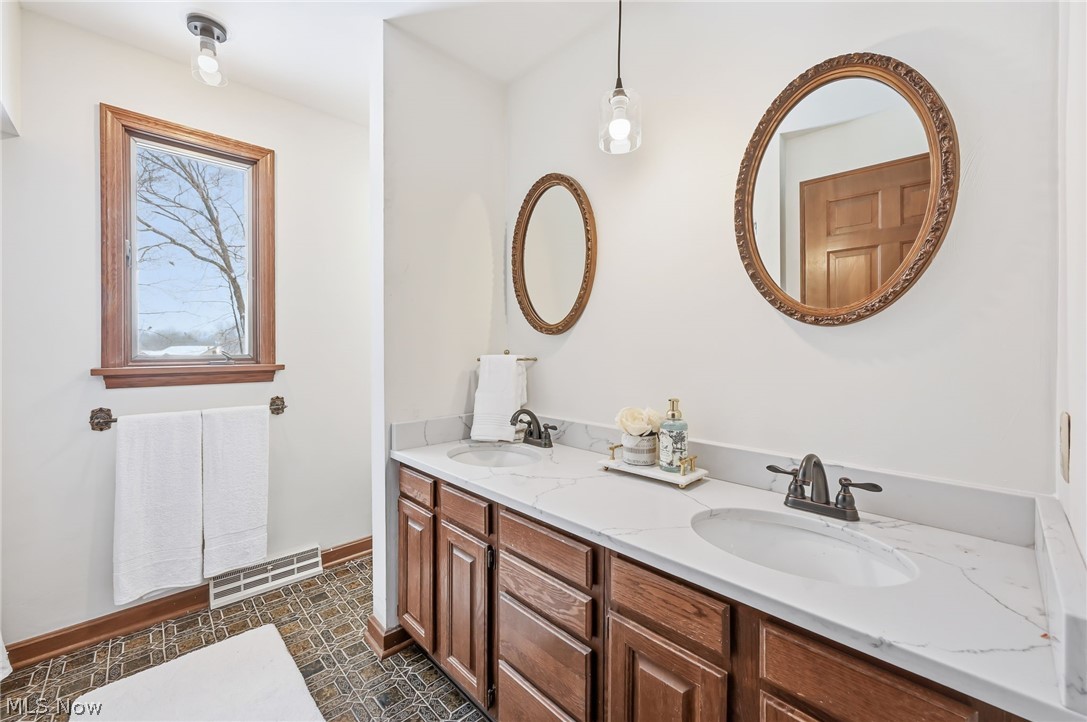 2699 Morningside Place Property Photo 28