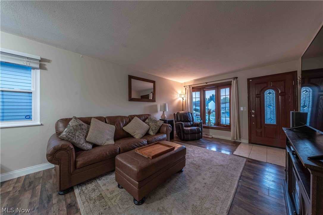 303 Erieview Boulevard Property Photo 5