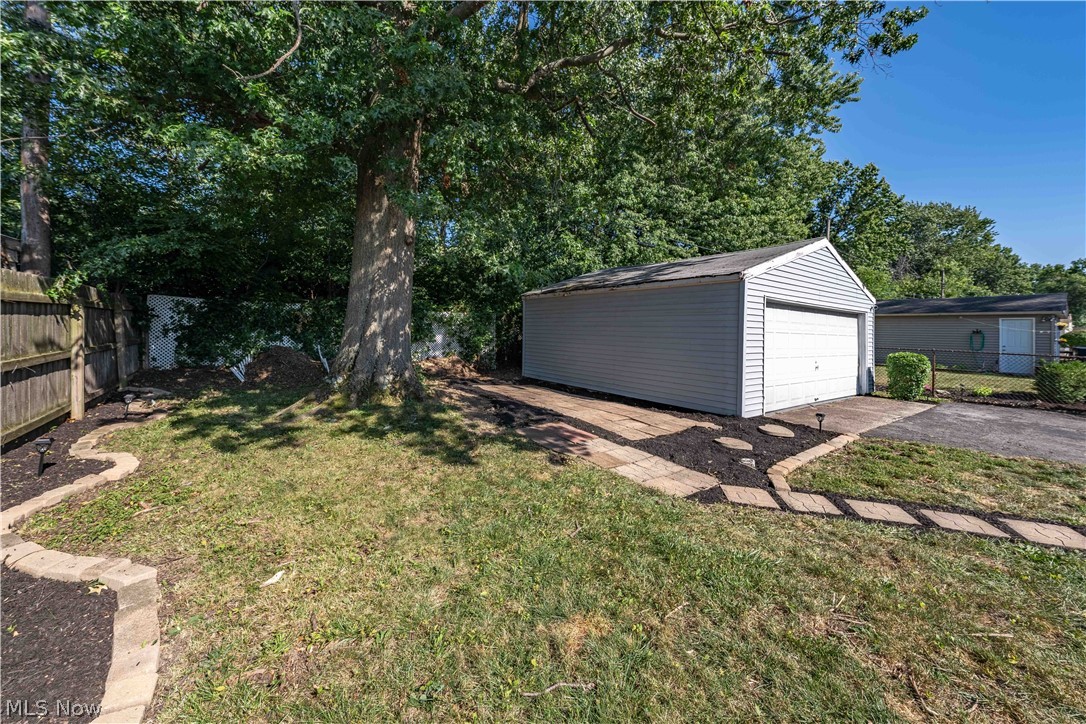 303 Erieview Boulevard Property Photo 30