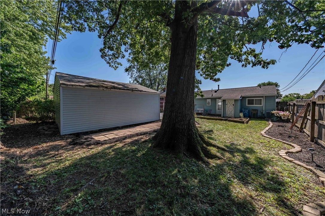303 Erieview Boulevard Property Photo 31