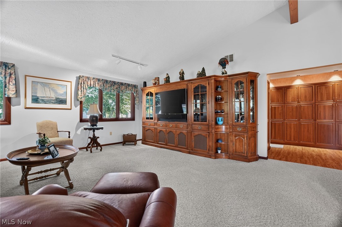 263 Townsend Avenue Property Photo 16