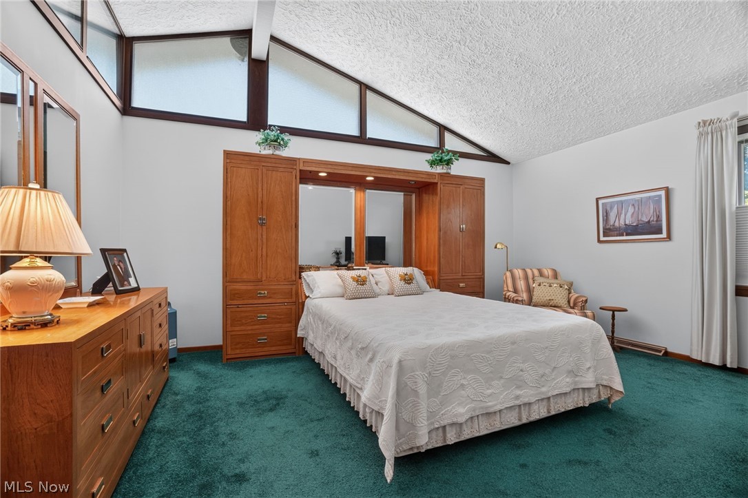 263 Townsend Avenue Property Photo 32