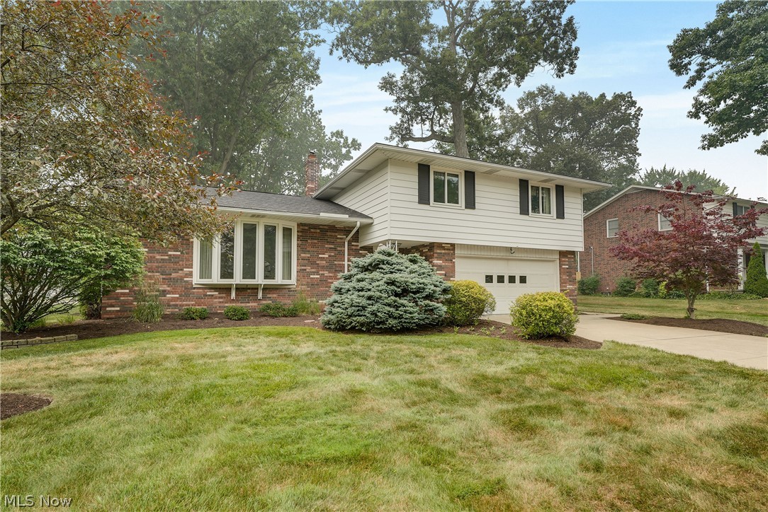 4880 Maple Hill Drive Property Photo 1