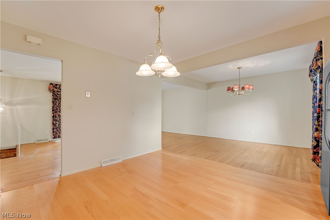 4880 Maple Hill Drive Property Photo 7