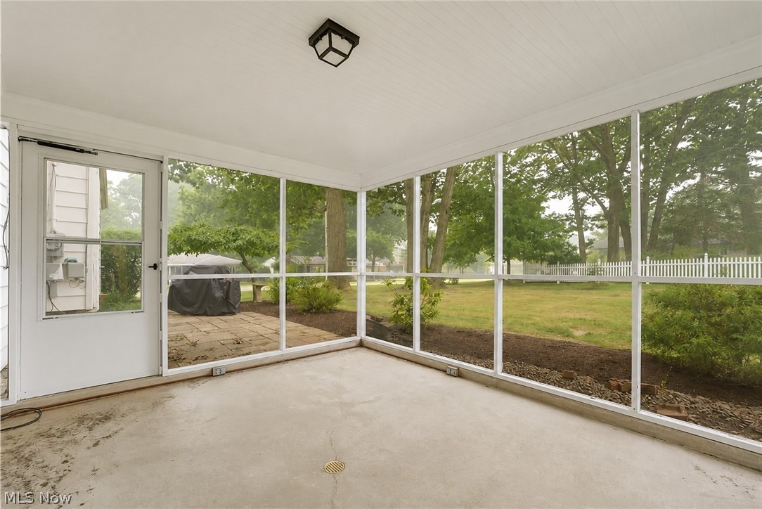4880 Maple Hill Drive Property Photo 13