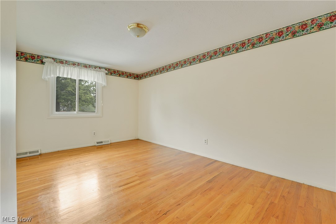 4880 Maple Hill Drive Property Photo 17