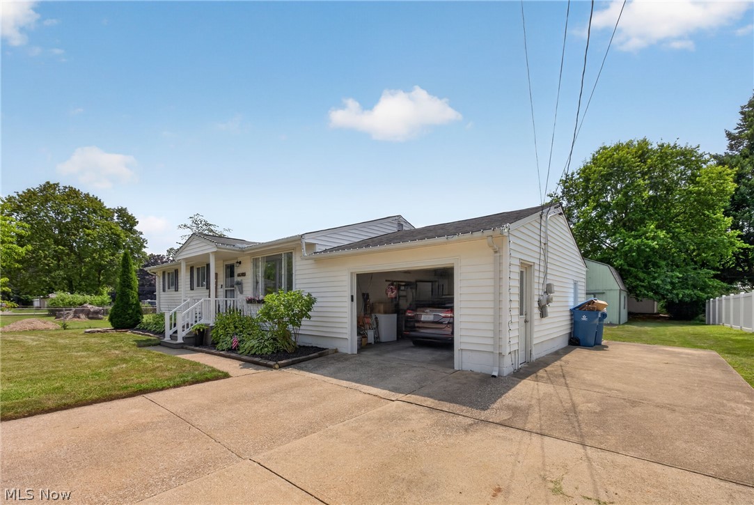 46785 Middle Ridge Road Property Photo 32