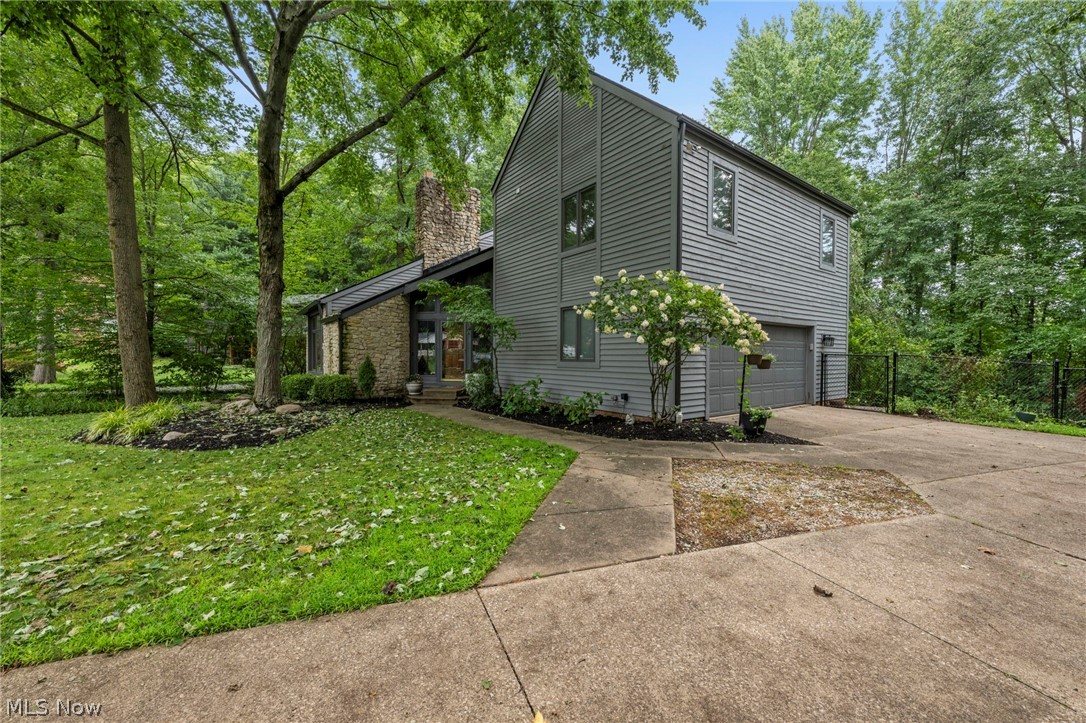 2170 Dow Drive Property Photo 3