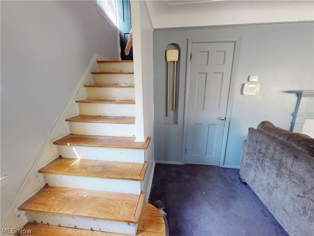2168 Fenwick Road Property Photo 2