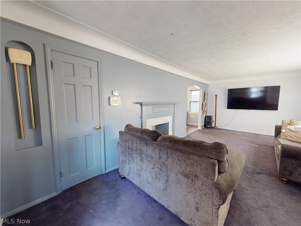 2168 Fenwick Road Property Photo 3