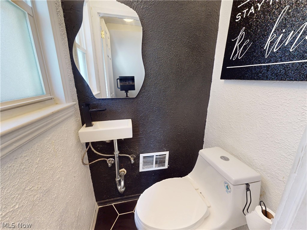 2168 Fenwick Road Property Photo 33