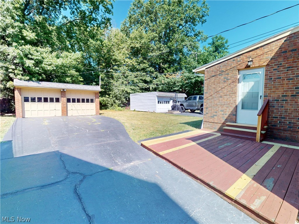 2168 Fenwick Road Property Photo 42