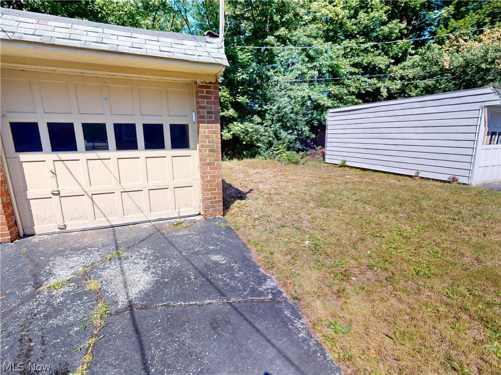 2168 Fenwick Road Property Photo 44