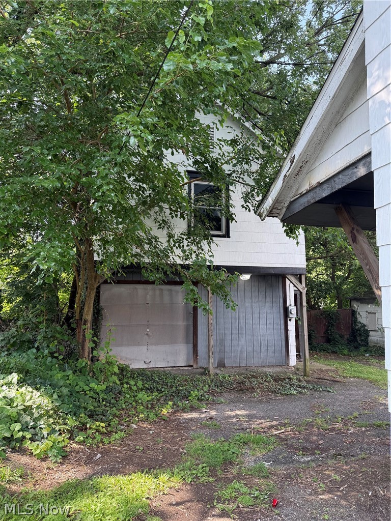 338 E Thornton Street Property Photo 2