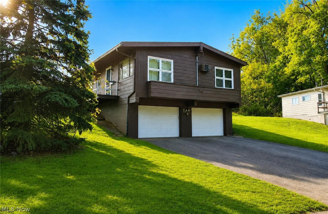 802 S Jenkins Boulevard