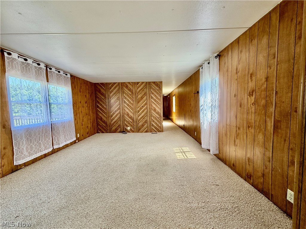 136 Northwest Street 1 Property Photo 4