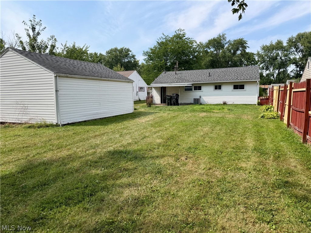 940 Oakwood Drive Property Photo 8