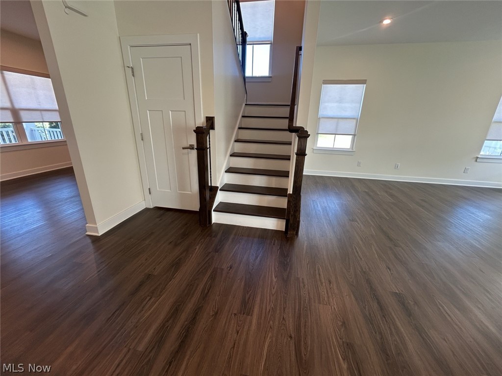 2193 Canterbury Drive Property Photo 15