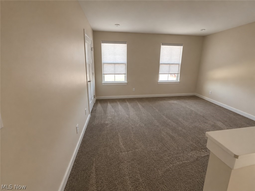 2193 Canterbury Drive Property Photo 17
