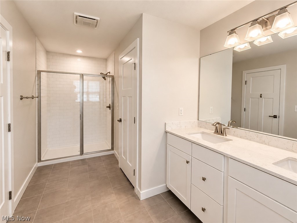 2193 Canterbury Drive Property Photo 22
