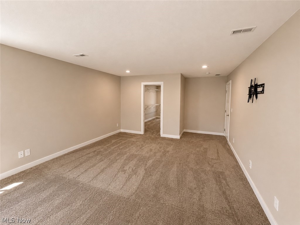 2193 Canterbury Drive Property Photo 24