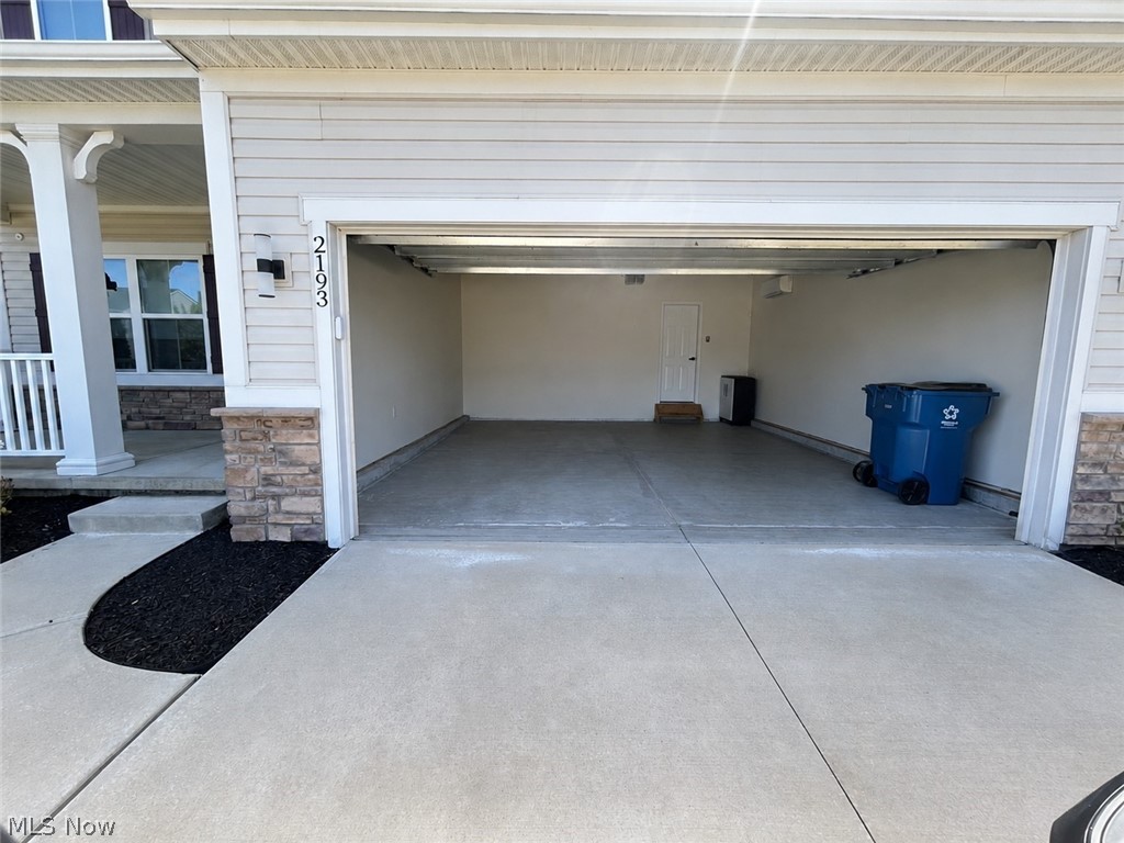 2193 Canterbury Drive Property Photo 34