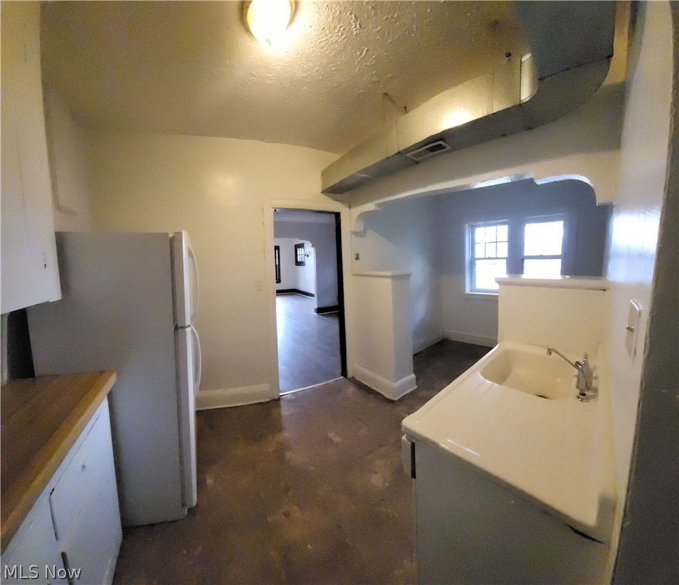 918 Copley Road 3 Property Photo 8