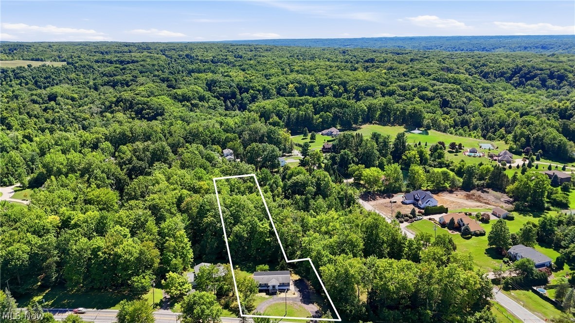 7090 Euclid Chardon Road Property Photo 4