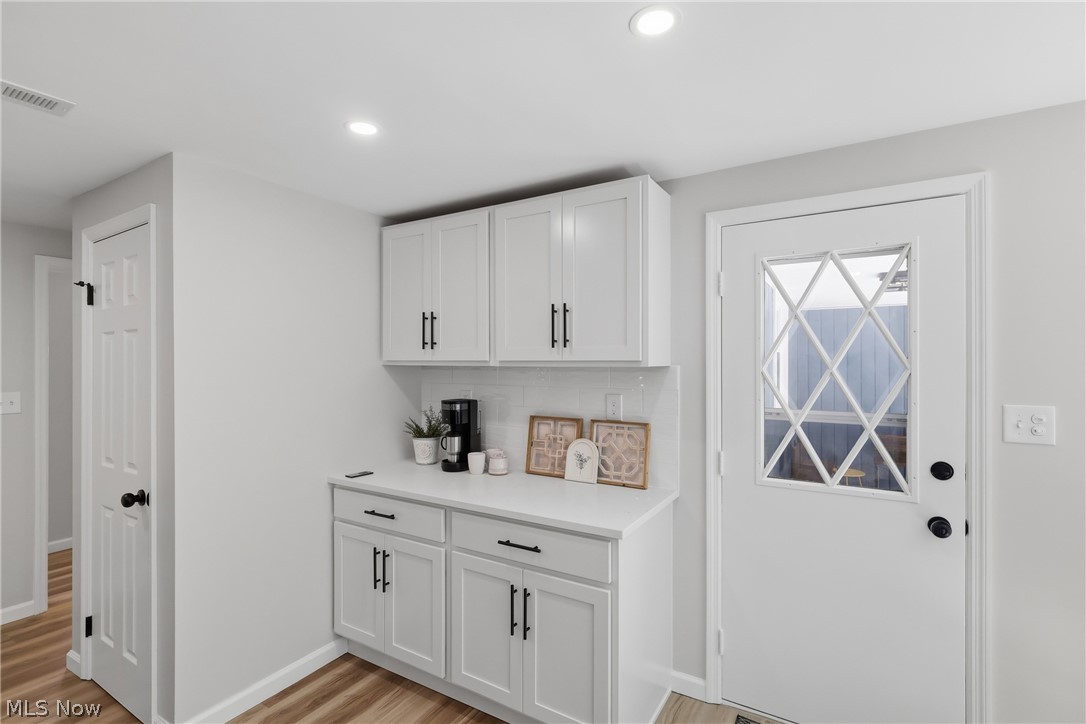 7090 Euclid Chardon Road Property Photo 13