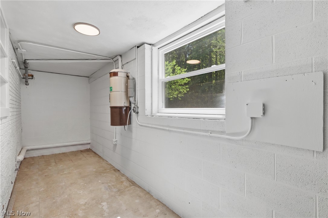 7090 Euclid Chardon Road Property Photo 42