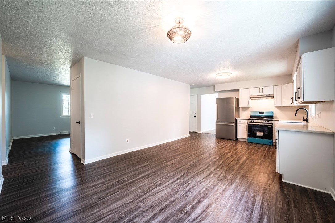 1072 Iberia Road Property Photo 12