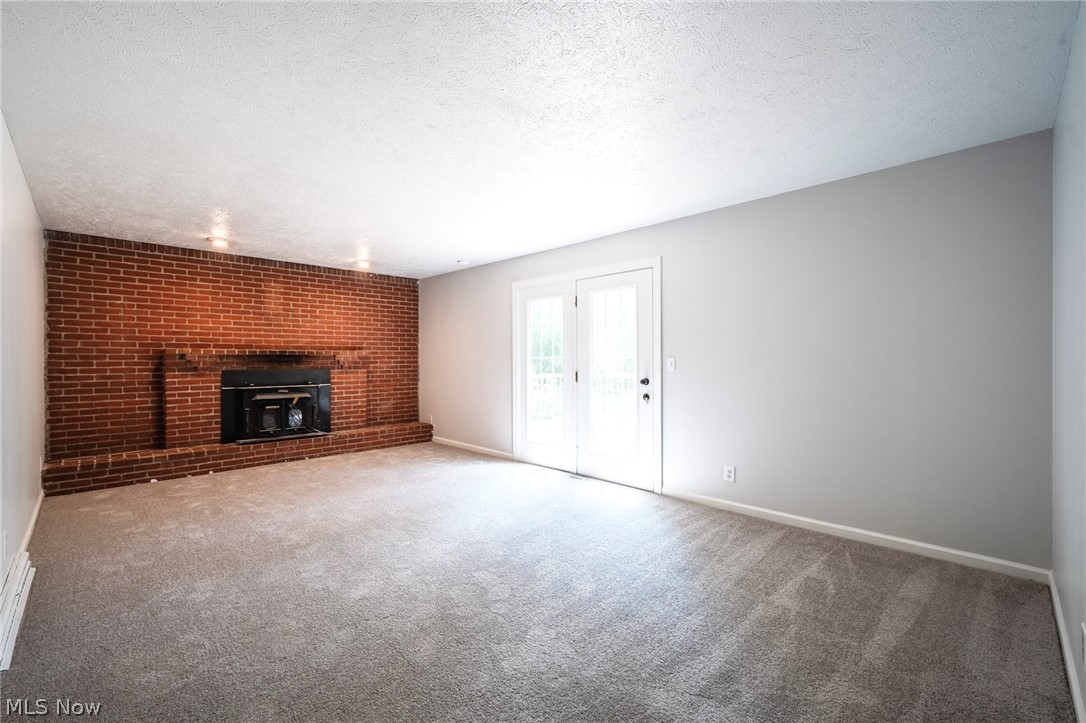 1072 Iberia Road Property Photo 15