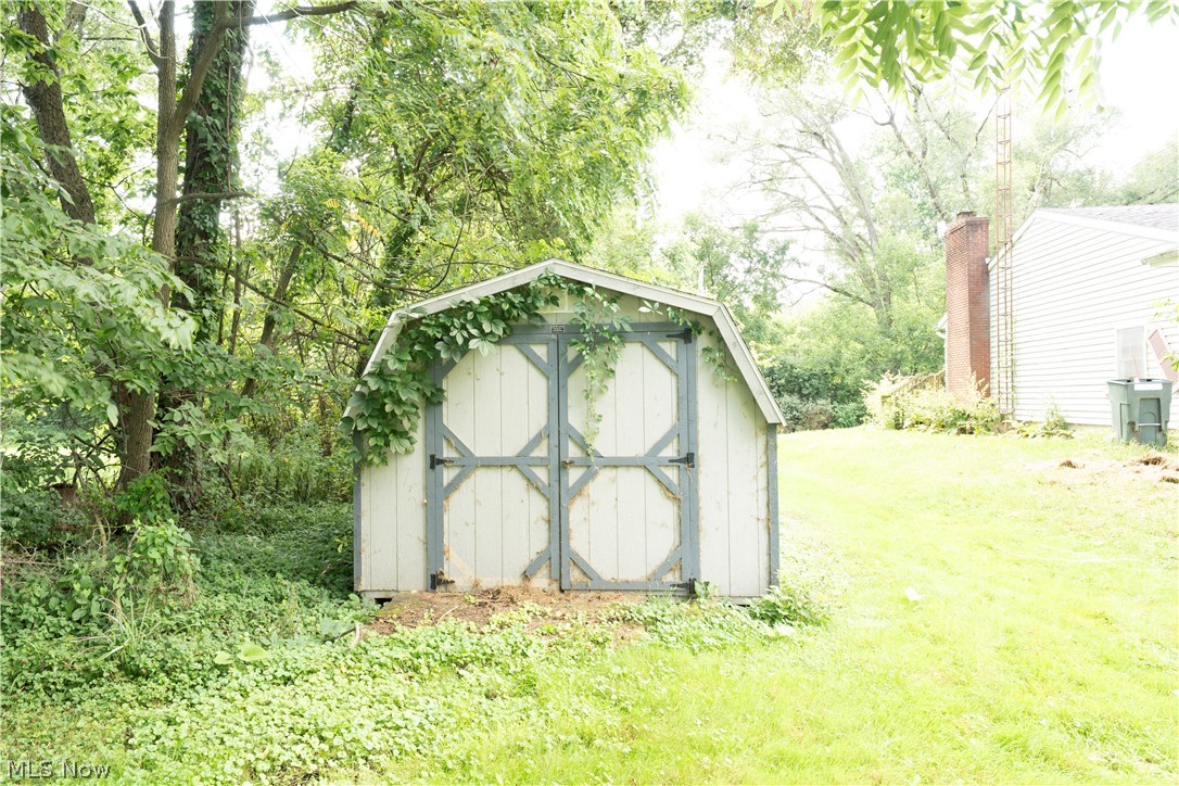 1072 Iberia Road Property Photo 34