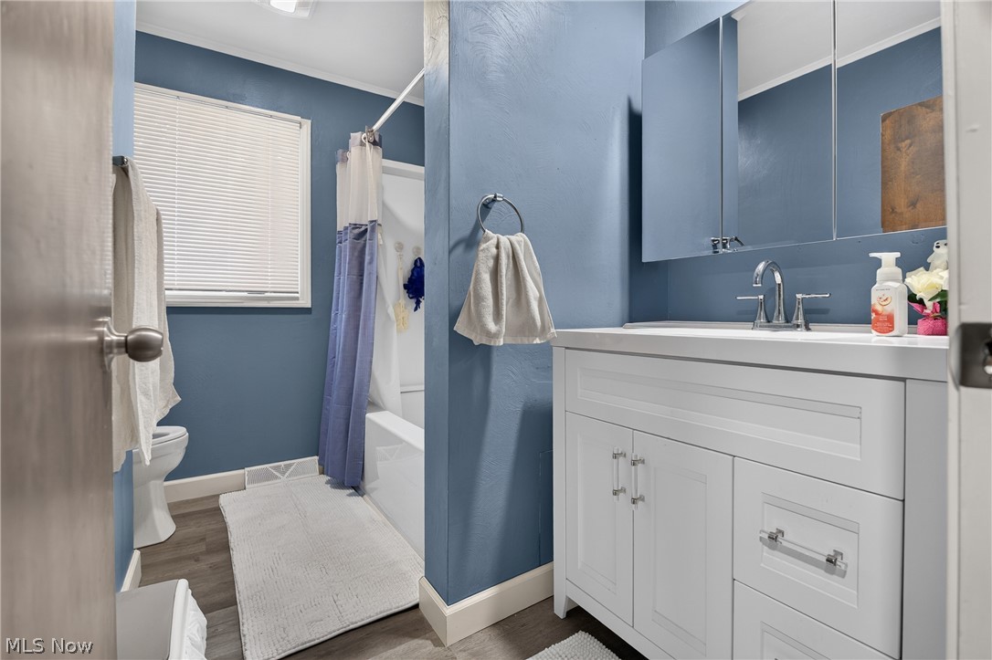 8488 Crystal Drive Property Photo 24